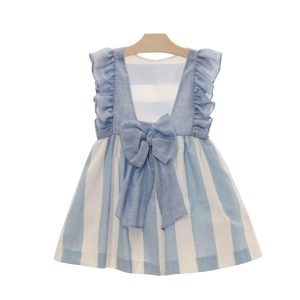 Vestido a rayas en azul y blanco